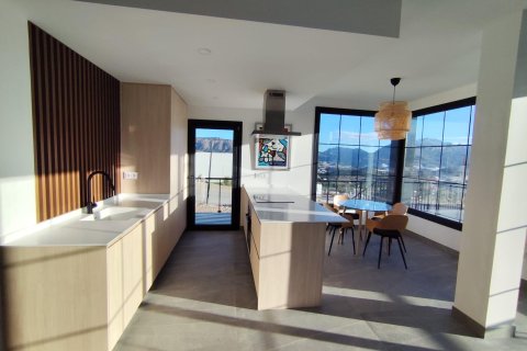 Kaupunkipientalo myytävänä Polop, Alicante, Espanja, 3 makuuhuonetta, 215 m2 No. 142753 - kuva 3