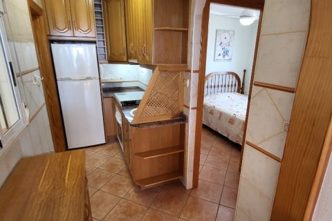 Huoneisto myytävänä Torrevieja, Alicante, Espanja, 3 makuuhuonetta, 70 m2 No. 146003 - kuva 3