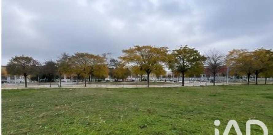 Land in Madrid, Spanien 225 m2 Nr. 194380