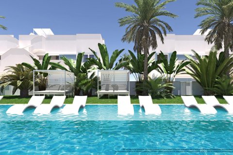 Bungalow à vendre à Torre de la Horadada, Alicante, Espagne, 3 chambres, 87 m2 No. 189433 - photo 12