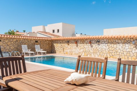 Huvila myytävänä Torrevieja, Alicante, Espanja, 4 makuuhuonetta, 159 m2 No. 189434 - kuva 12