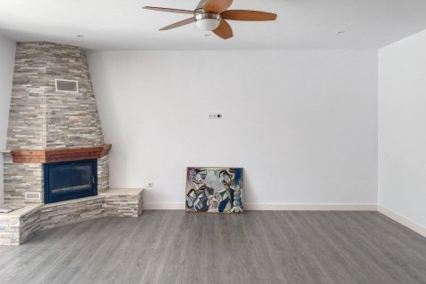 Villa till salu i Torrevieja, Alicante, Spanien 3 sovrum, 160 kvm. Nr. 140653 - foto 21