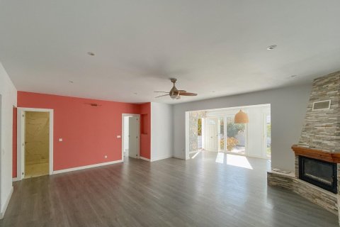 Villa till salu i Torrevieja, Alicante, Spanien 3 sovrum, 160 kvm. Nr. 140653 - foto 8