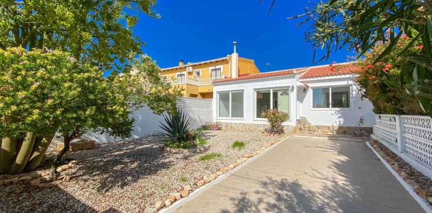 Villa i Torrevieja, Alicante, Spanien 3 sovrum, 160 kvm. Nr. 140653