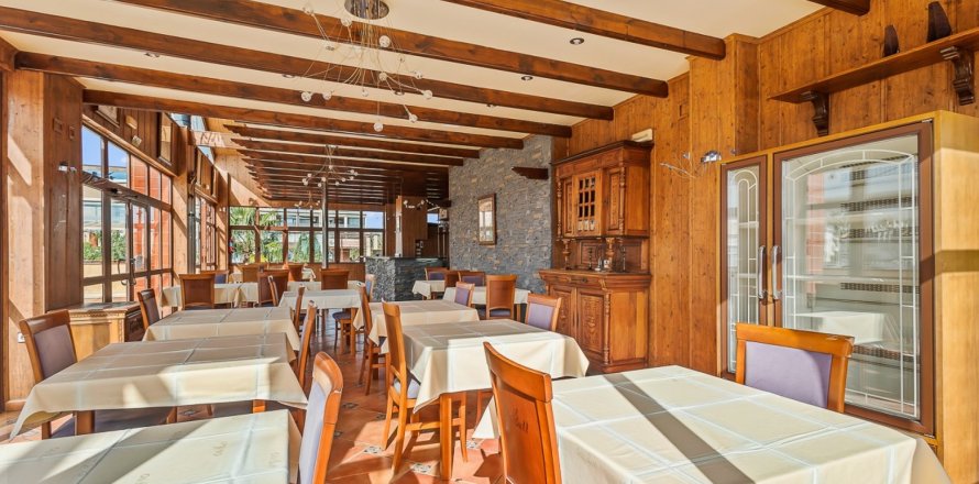 Komerciāls īpašums Los Dolses, Alicante, Spānijā 1 istaba, 172 m2 Nr. 140649