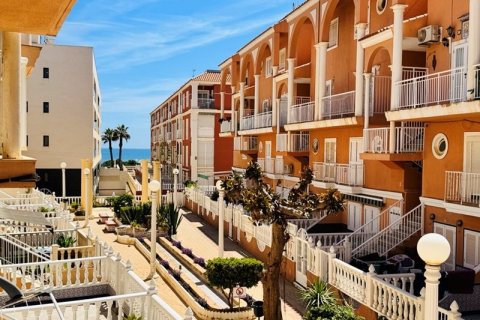 Kaupunkipientalo myytävänä Torrevieja, Alicante, Espanja, 2 makuuhuonetta, 75 m2 No. 140648 - kuva 1