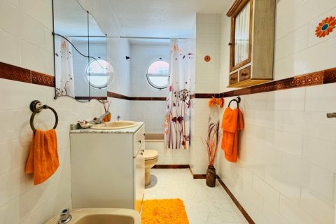 Kaupunkipientalo myytävänä Torrevieja, Alicante, Espanja, 2 makuuhuonetta, 75 m2 No. 140648 - kuva 24