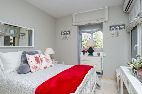 Townhouse for sale Marbella, Malaga, Spain 5 bedrooms, 276.93 sq.m. No. 107965 - photo 14