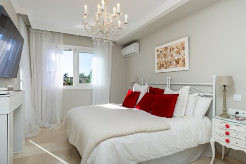 Townhouse for sale Marbella, Malaga, Spain 5 bedrooms, 276.93 sq.m. No. 107965 - photo 18