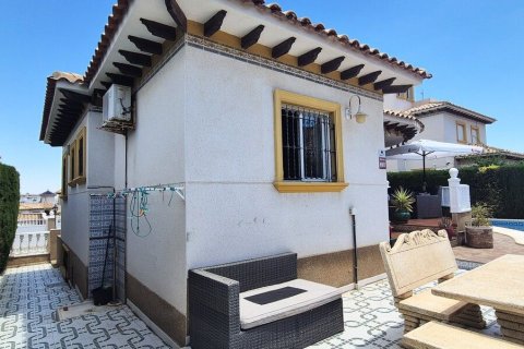 Villa till salu i Villamartin, Alicante, Spanien 110 kvm. Nr. 190463 - foto 9