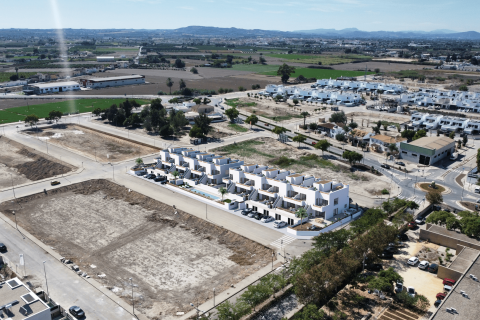 Dzīvoklis pārdošanā Dolores, Alicante, Spānijā 3 istabas, 90 m2 Nr. 110561 - attēls 2
