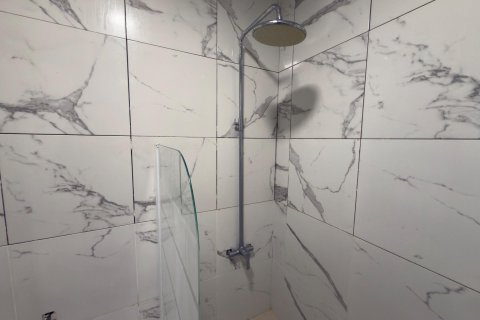 Apartament w Alicante, Hiszpania 4 sypialnie, 101 mkw. nr 192267 – zdjęcie 12