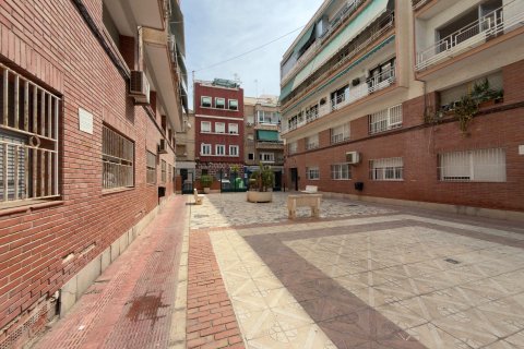 Appartamento in vendita a Alicante, Spagna 4 camere da letto, 101 mq. N° 192267 - foto 25