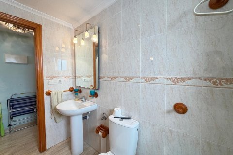 Appartamento in vendita a Torrevieja, Alicante, Spagna 2 camere da letto, 60 mq. N° 192268 - foto 7