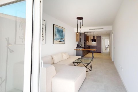 Huoneisto myytävänä Pilar de la Horadada, Alicante, Espanja, 3 makuuhuonetta, 96 m2 No. 141857 - kuva 3