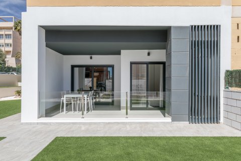Продажа квартиры в Торревьеха, Аликанте, Испания 3 спальни, 96.42м2 №177994 - фото 4