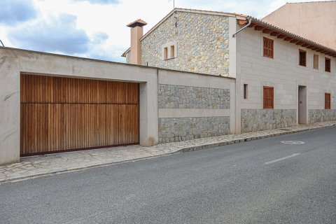 Villa en venta en Inca, Mallorca, España 7 dormitorios, 270 m2 No. 147943 - foto 19