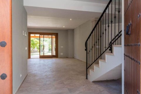 Villa en venta en Inca, Mallorca, España 7 dormitorios, 270 m2 No. 147943 - foto 14