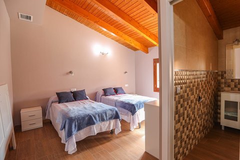 Villa en venta en Inca, Mallorca, España 7 dormitorios, 270 m2 No. 147943 - foto 22