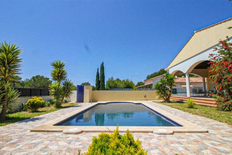 Вилла в Коста Де Ла Кальма, Майорка, Испания 4 спальни, 350м2 №147944