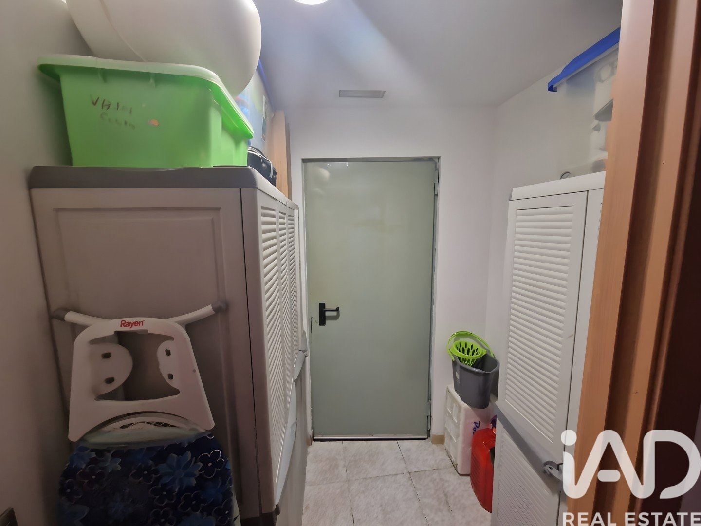 Parking à Badalona, Barcelona, Espagne 80 m2 No. 185283
