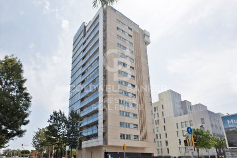 Takvåning till salu i Barcelona, Spanien 2 sovrum, 135 kvm. Nr. 160398 - foto 19