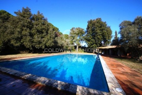 House zum Verkauf in Girona, Spanien 10 Schlafzimmer, 1000 m2 Nr. 160403 - Foto 3