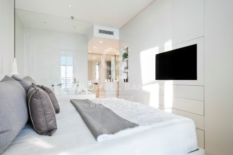 Продажа пентхауса в Барселона, Испания 4 спальни, 320м2 №160399 - фото 16