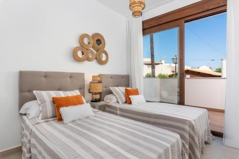 Bungalow for sale Torrevieja, Alicante, Spain 3 bedrooms, 70 sq.m. No. 112879 - photo 19
