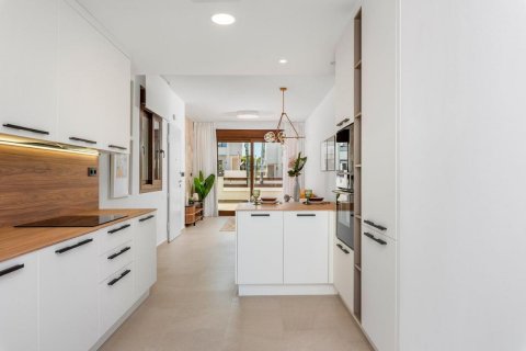 Bungalow for sale Torrevieja, Alicante, Spain 3 bedrooms, 70 sq.m. No. 112879 - photo 9