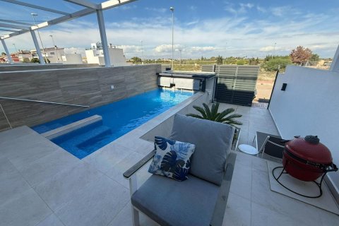 Hus till salu Rojales, Alicante, Spanien 3 sovrum, 201 kvm. Nr. 112871 - foto 4