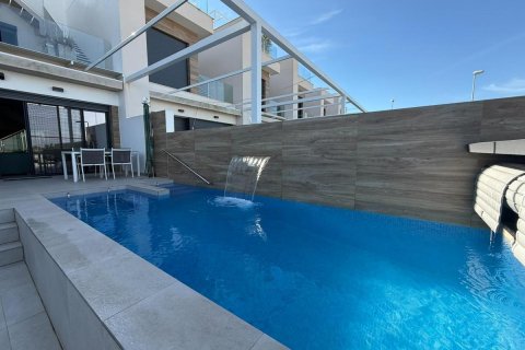 Hus till salu Rojales, Alicante, Spanien 3 sovrum, 201 kvm. Nr. 112871 - foto 8