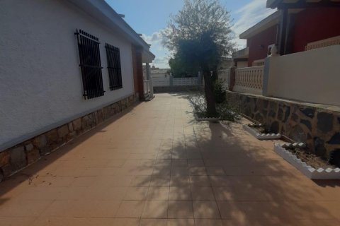 Villa for sale Torrevieja, Alicante, Spain 4 bedrooms, 1 sq.m. No. 112928 - photo 11