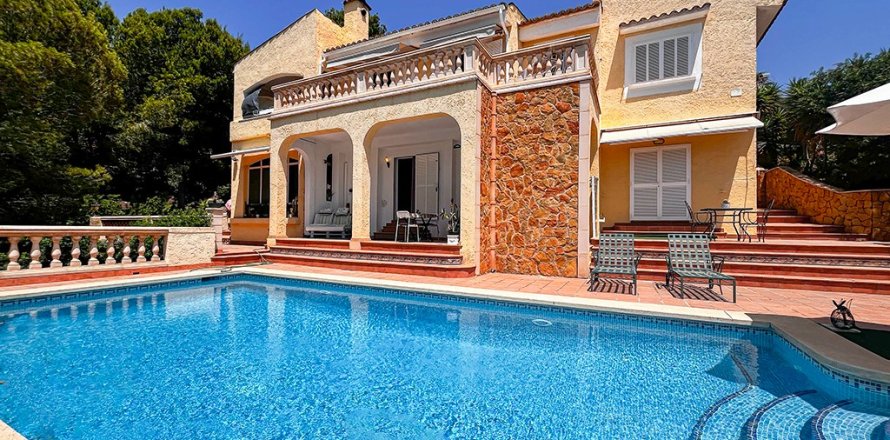 Villa en Costa De La Calma, Mallorca, España 5 dormitorios, 434 m2 No. 143480