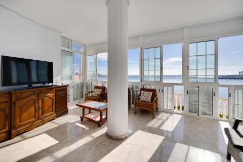 Продажа квартиры Торревьеха, Аликанте, Испания 4 спальни, 146м2 №139831 - фото 4
