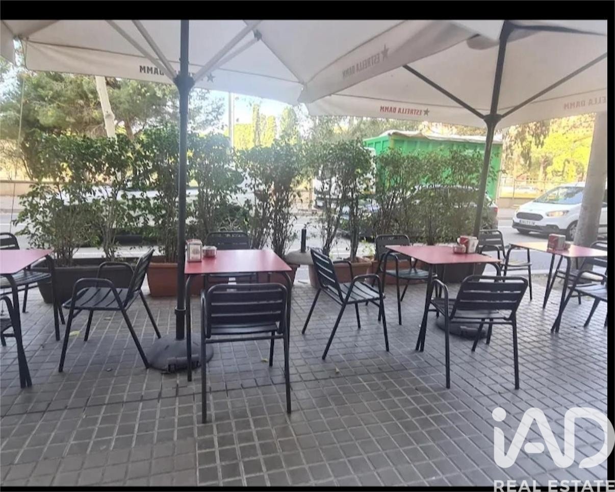 Cafe / restaurant à Barcelona, Espagne 113 m2 No. 173000