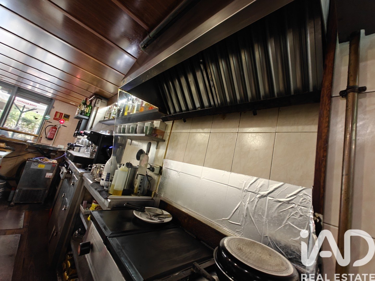 Cafe / restaurant à Barcelona, Espagne 113 m2 No. 173000