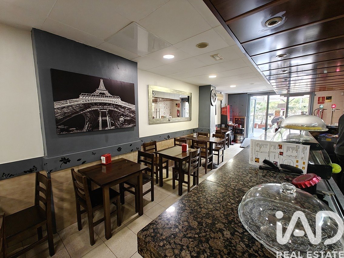 Cafe / restaurant à Barcelona, Espagne 113 m2 No. 173000
