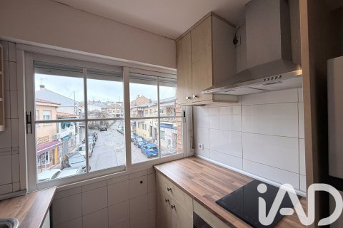 Dvīņu māja pārdošanā Colmenarejo, Madrid, Spānijā 3 istabas, 100 m2 Nr. 172996 - attēls 2