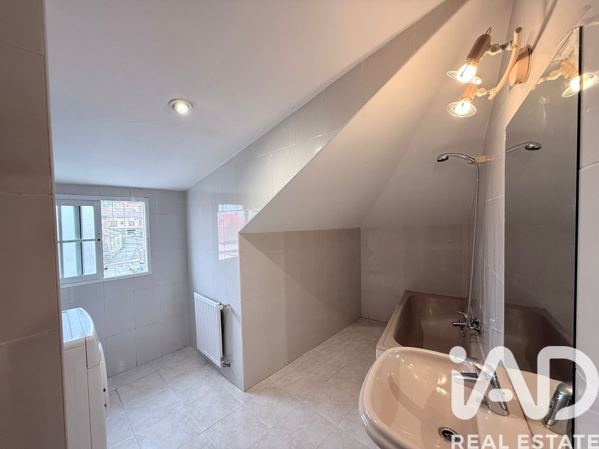 Duplex à Colmenarejo, Madrid, Espagne 3 chambres, 100 m2 No. 172996