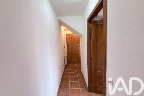 Dvīņu māja pārdošanā Colmenarejo, Madrid, Spānijā 3 istabas, 100 m2 Nr. 172996 - attēls 17