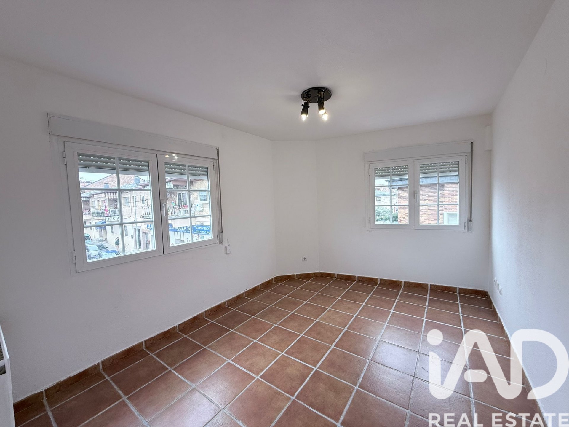 Duplex à Colmenarejo, Madrid, Espagne 3 chambres, 100 m2 No. 172996