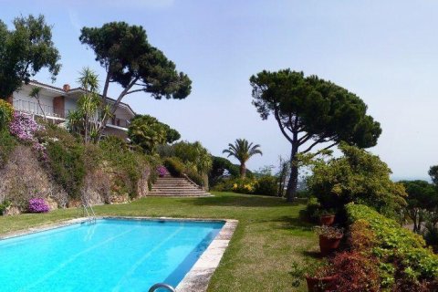 Hus till salu i Platja D'aro, Girona, Spanien 13 sovrum,  Nr. 141303 - foto 3