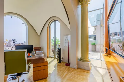 Apartamento en venta en Barcelona, España 4 dormitorios, No. 141298 - foto 5