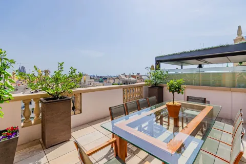 Apartamento en venta en Barcelona, España 4 dormitorios, No. 141298 - foto 22