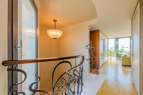 Apartamento en venta en Barcelona, España 4 dormitorios, No. 141298 - foto 23