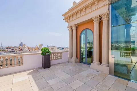 Apartamento en venta en Barcelona, España 4 dormitorios, No. 141298 - foto 7