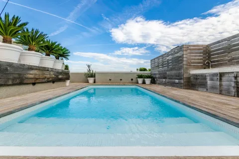 Apartamento en venta en Barcelona, España 4 dormitorios, No. 141297 - foto 4