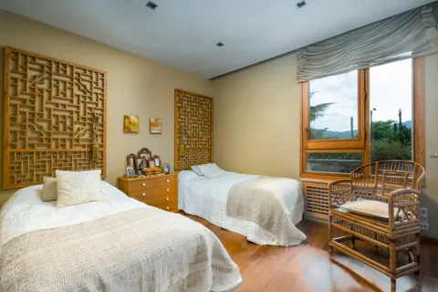 Сasa en venta en Montornès del Vallès, Barcelona, España 5 dormitorios, No. 141300 - foto 12