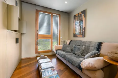 Сasa en venta en Montornès del Vallès, Barcelona, España 5 dormitorios, No. 141300 - foto 15